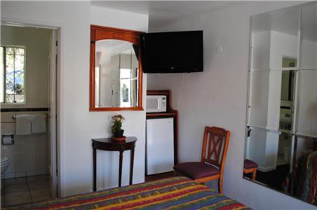 Rose Bowl Motel Los Angeles Room photo